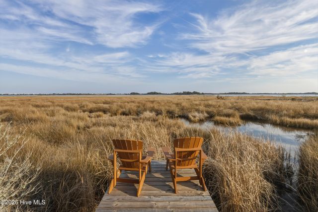 135 Heron Cove Road, Hampstead, NC 28443