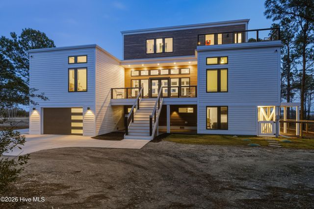 135 Heron Cove Road, Hampstead, NC 28443