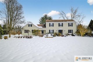 4 Hardley Drive, Cranbury, NJ 08512