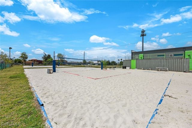 326 SW 2nd TER, Cape Coral, FL 33991