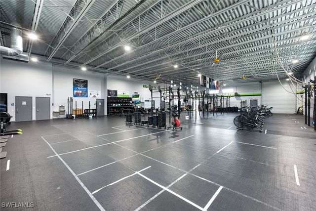 326 SW 2nd TER, Cape Coral, FL 33991