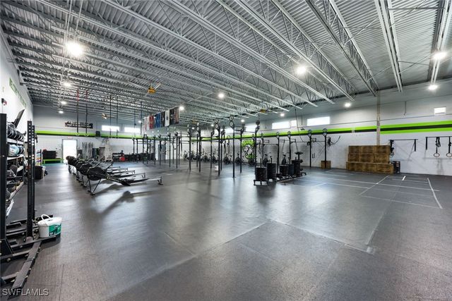 326 SW 2nd TER, Cape Coral, FL 33991