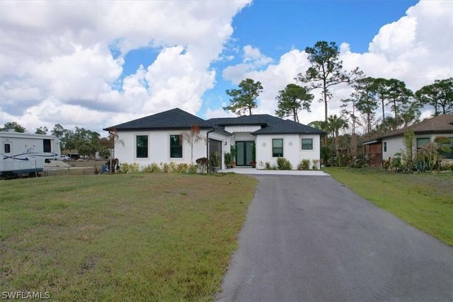 2963 40th AVE SE, Naples, FL 34117