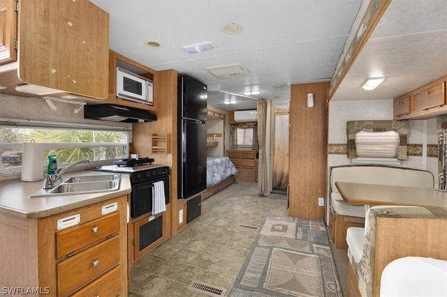 2963 40th AVE SE, Naples, FL 34117