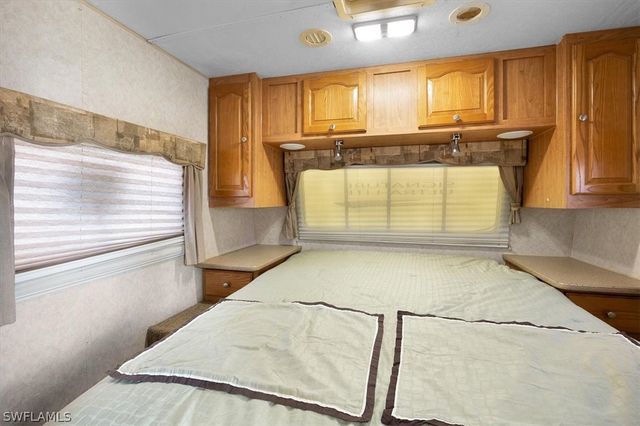 2963 40th AVE SE, Naples, FL 34117