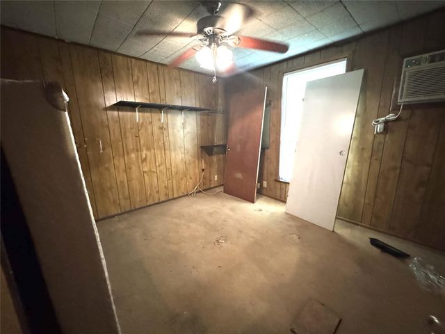 521 Rycade Street, Boling, TX 77420