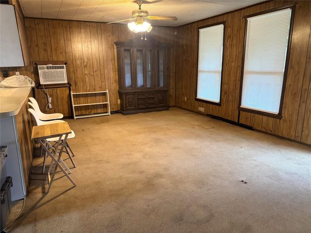 521 Rycade Street, Boling, TX 77420