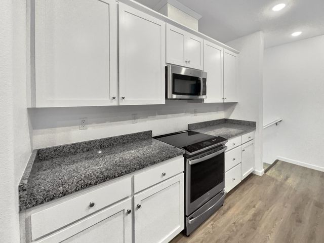 12153 Alamosa Dr, Rancho Cordova, CA 95742