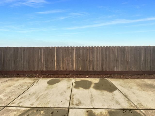 12153 Alamosa Dr, Rancho Cordova, CA 95742