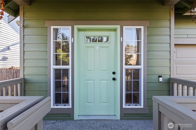 631 Ilwaco Avenue NE, Renton, WA 98059