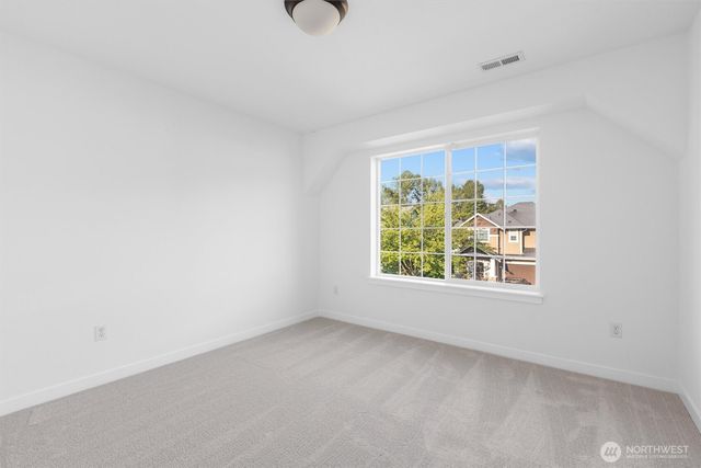 631 Ilwaco Avenue NE, Renton, WA 98059