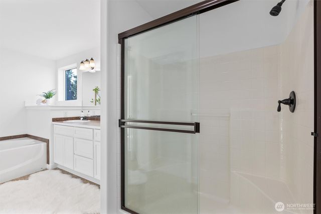 631 Ilwaco Avenue NE, Renton, WA 98059
