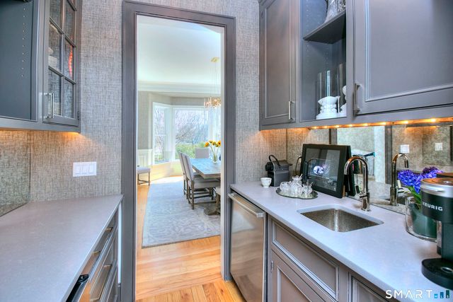 3 Shorehaven Road, Norwalk, CT 06855