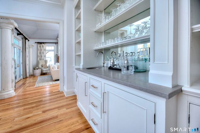 3 Shorehaven Road, Norwalk, CT 06855