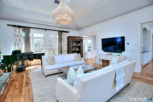 3 Shorehaven Road, Norwalk, CT 06855