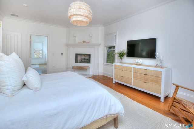 3 Shorehaven Road, Norwalk, CT 06855