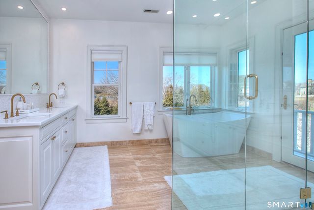 3 Shorehaven Road, Norwalk, CT 06855