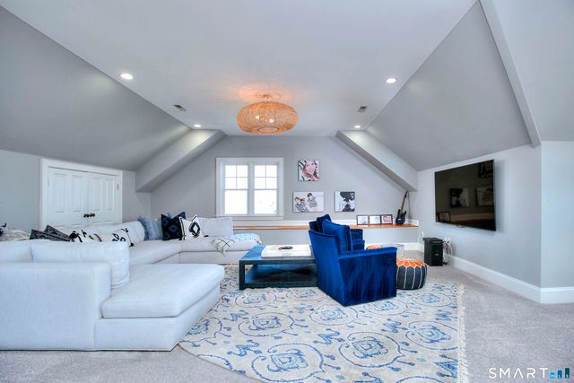 3 Shorehaven Road, Norwalk, CT 06855