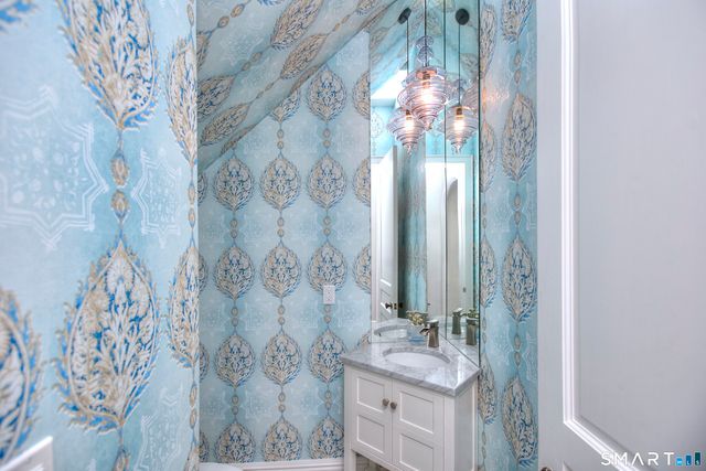 3 Shorehaven Road, Norwalk, CT 06855