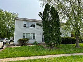 489 Eisenhower Street 1, Marengo, IL 60152