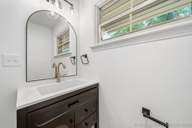 3525 S Urbana Avenue, Tulsa, OK 74135