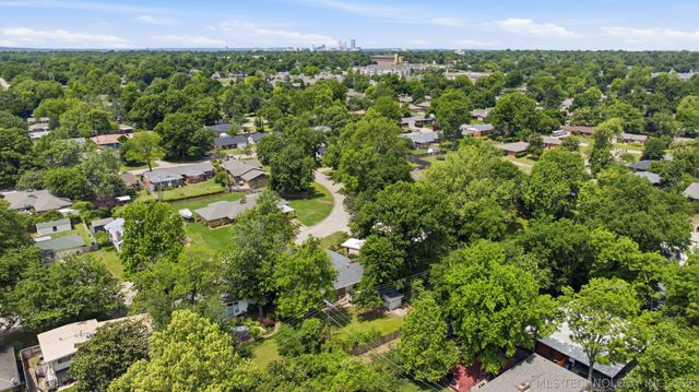 3525 S Urbana Avenue, Tulsa, OK 74135