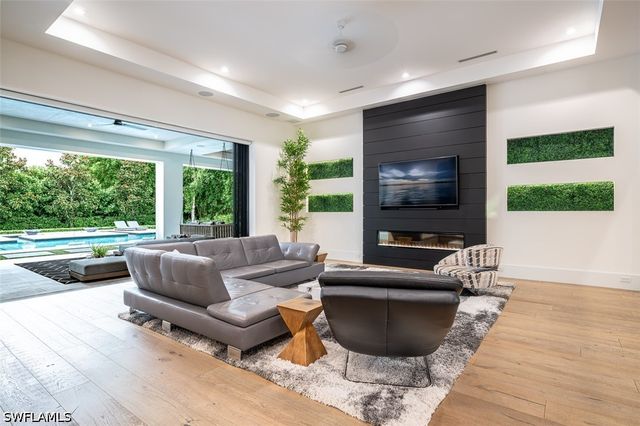 728 CARICA RD, Naples, FL 34108