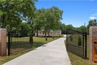 5245 Stonewall Tell Road, Atlanta, GA 30349