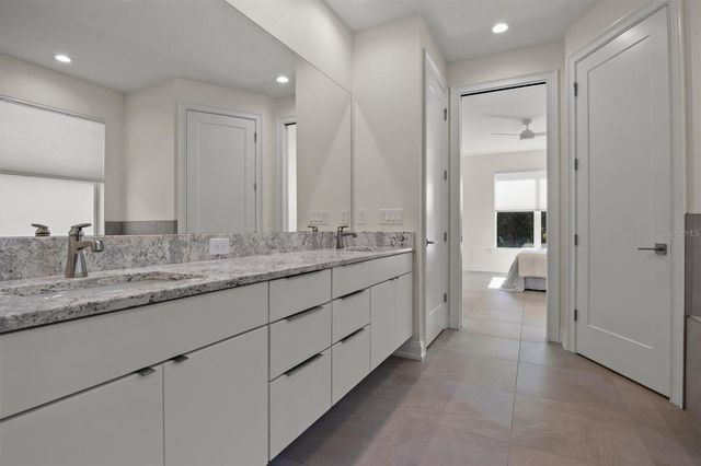 7826 LAKE JAMES BOULEVARD, Lakeland, FL 33810