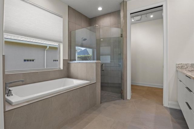 7826 LAKE JAMES BOULEVARD, Lakeland, FL 33810