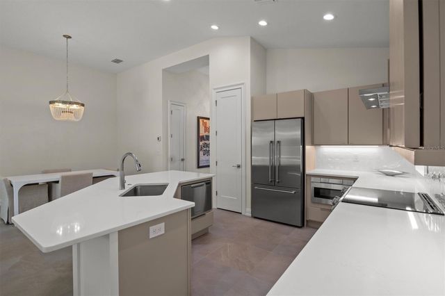 7826 LAKE JAMES BOULEVARD, Lakeland, FL 33810