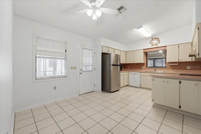 3231 BEAR CREEK LANE, Lakeland, FL 33810