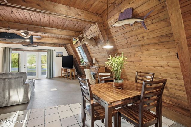 1098 Kings Landing Road, Hampstead, NC 28443