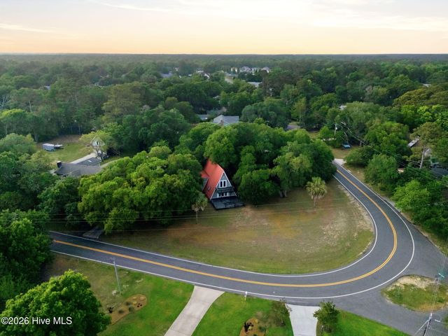 1098 Kings Landing Road, Hampstead, NC 28443