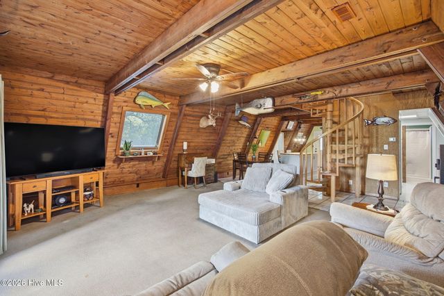 1098 Kings Landing Road, Hampstead, NC 28443
