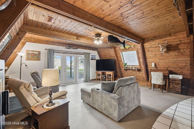 1098 Kings Landing Road, Hampstead, NC 28443