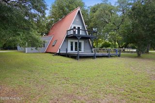 1098 Kings Landing Road, Hampstead, NC 28443