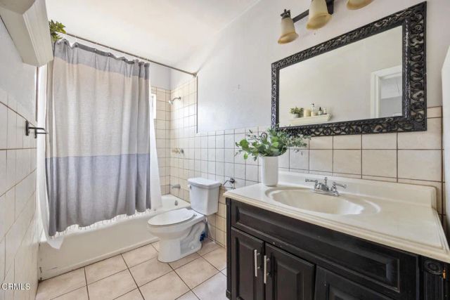 6451 Denny Avenue, North Hollywood, CA 91606