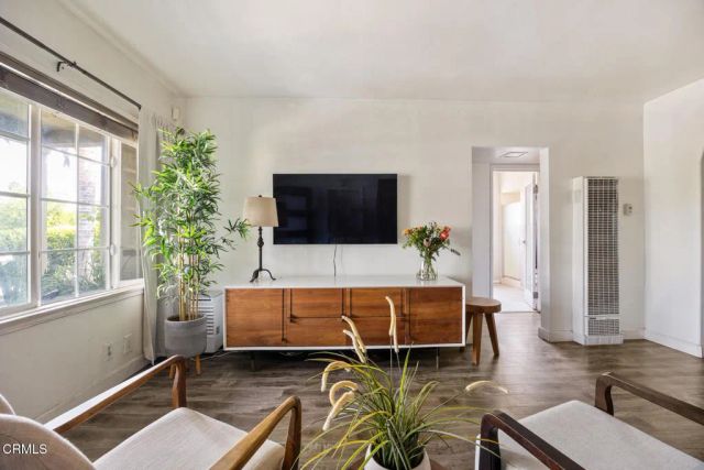 6451 Denny Avenue, North Hollywood, CA 91606
