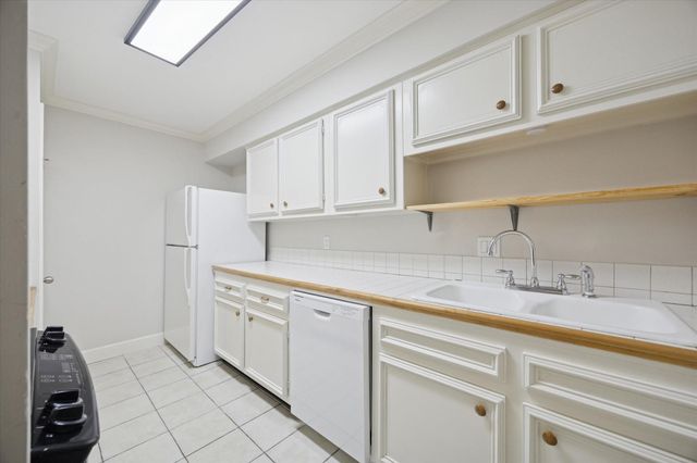 3131 Cummins Street 27, Houston, TX 77027