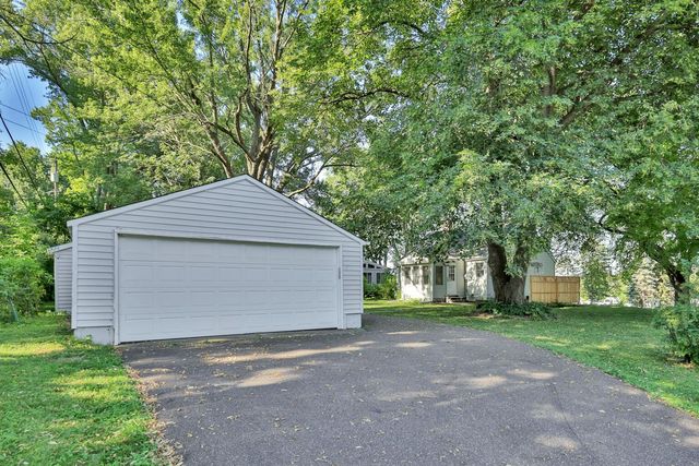 2966 Louisiana Avenue N, Crystal, MN 55427