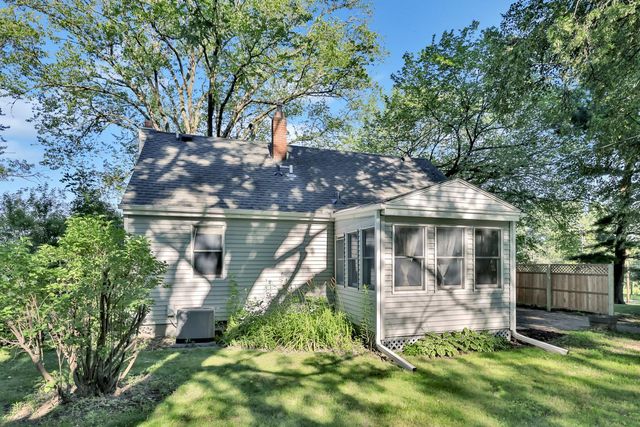 2966 Louisiana Avenue N, Crystal, MN 55427