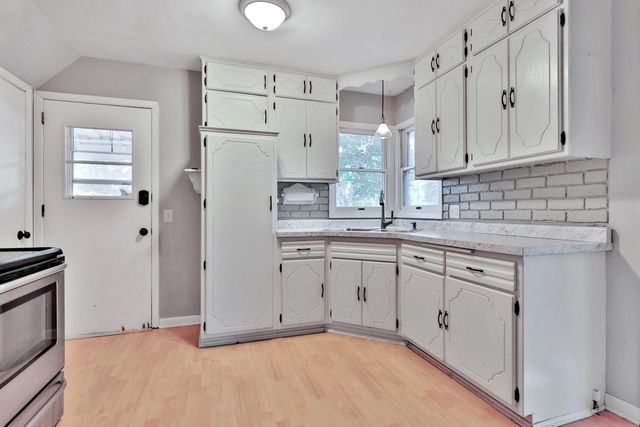 2966 Louisiana Avenue N, Crystal, MN 55427