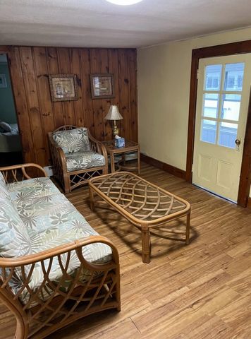 7 Dover Avenue, Hampton, NH 01830