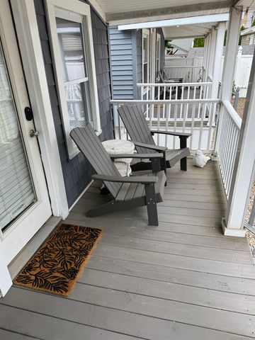 7 Dover Avenue, Hampton, NH 01830