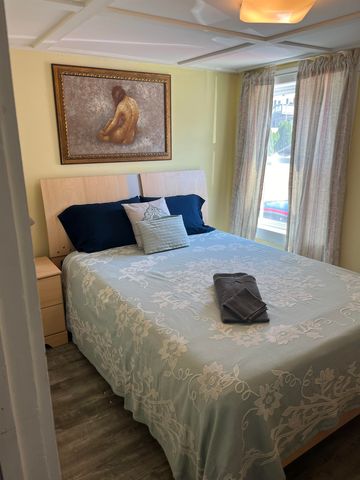 7 Dover Avenue, Hampton, NH 01830