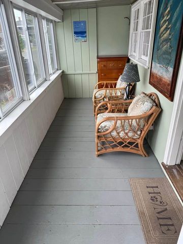 7 Dover Avenue, Hampton, NH 01830