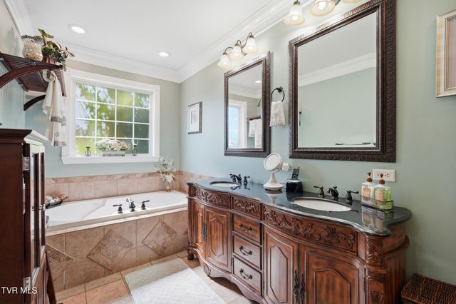 1321 Kendrick Creek Road, Kingsport, TN 37663