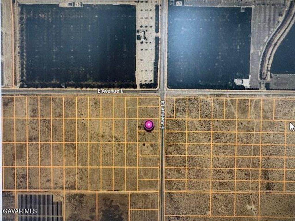 30th St E Vic Ave L, Palmdale, CA 93552