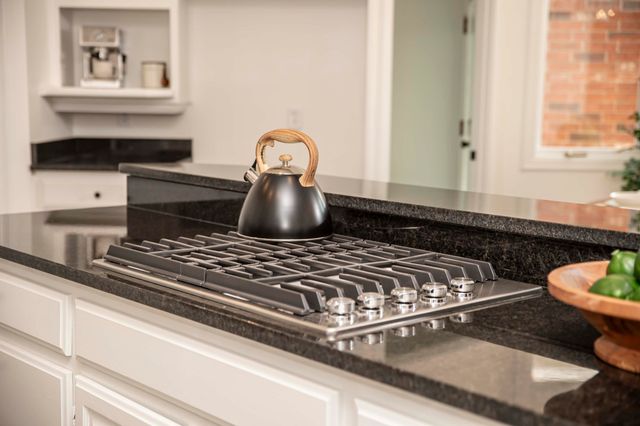 4782 S Turnberry Avenue, Springfield, MO 65810